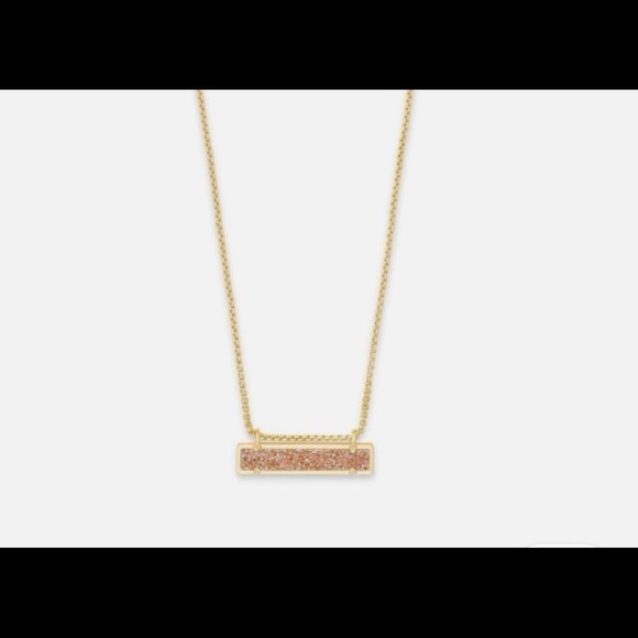 Kendra Scott Jewelry - Kendra Scott Leanor Gold Pendant Necklace In Sand Drusy - like new